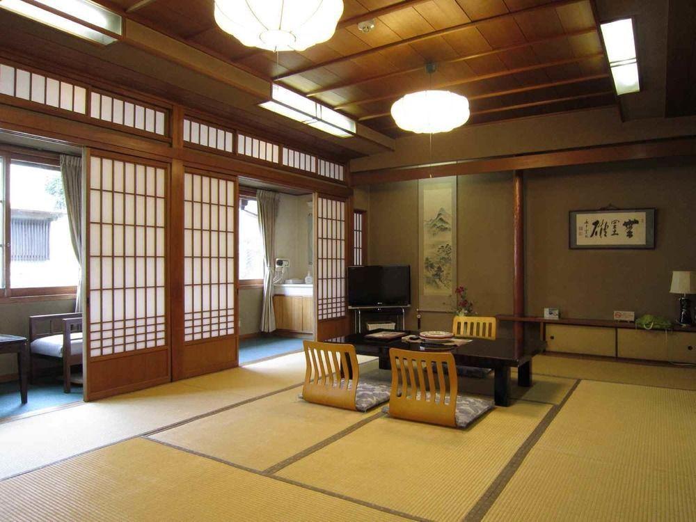 Tsutaya Ryokan Toyooka  Bagian luar foto