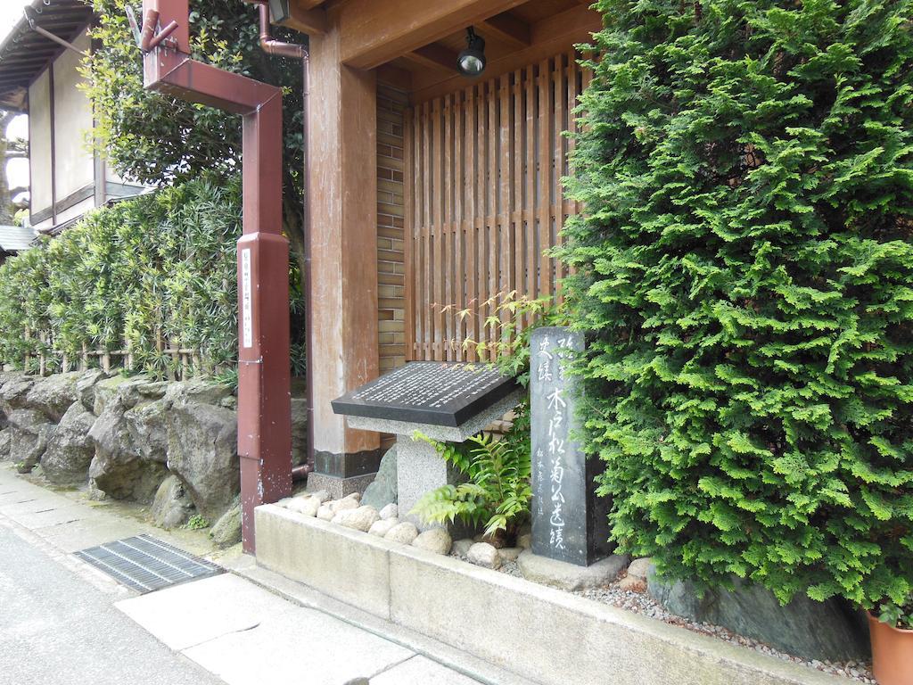 Tsutaya Ryokan Toyooka  Bagian luar foto